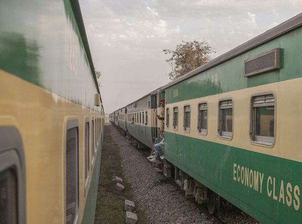 Pakistan Railway To Install CCTV Cameras In Trains