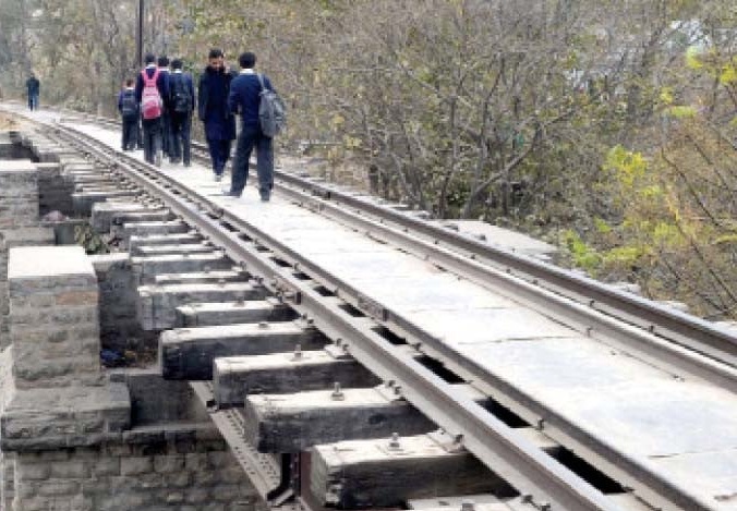 Uzbekistan Shares Railway Project Research With Pakistan