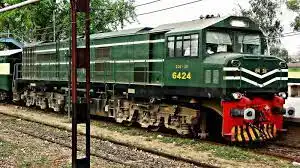 Railways Earns Rupees 28 Billion In Six Months Despite Flood Devastation