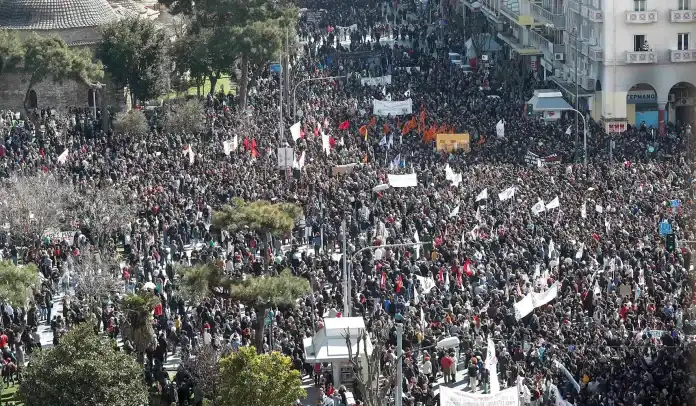 Thousands People protests Greece train crash