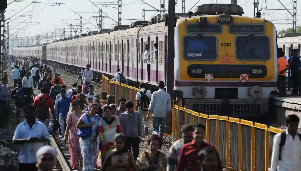 Elevated Railway line proposed for express trains between Mahim and Khar