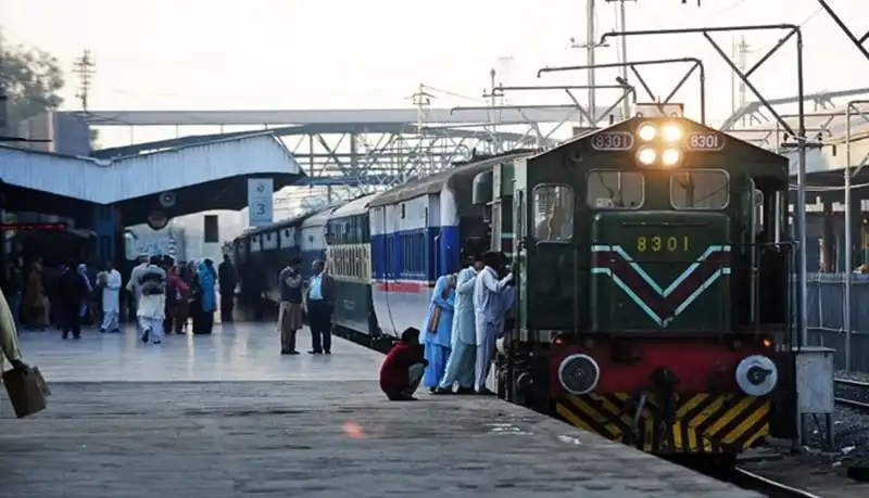 Pakistan Railway increases fare for all passenger trains